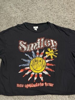 H&M Black Smiley Graphic Short Sleeve Tee with Yellow Sun